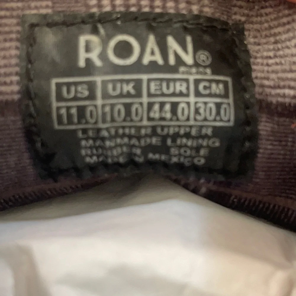 Roan by Bed | Stu “Tobias” Black Oiled Suede Chukka Boot Size 11